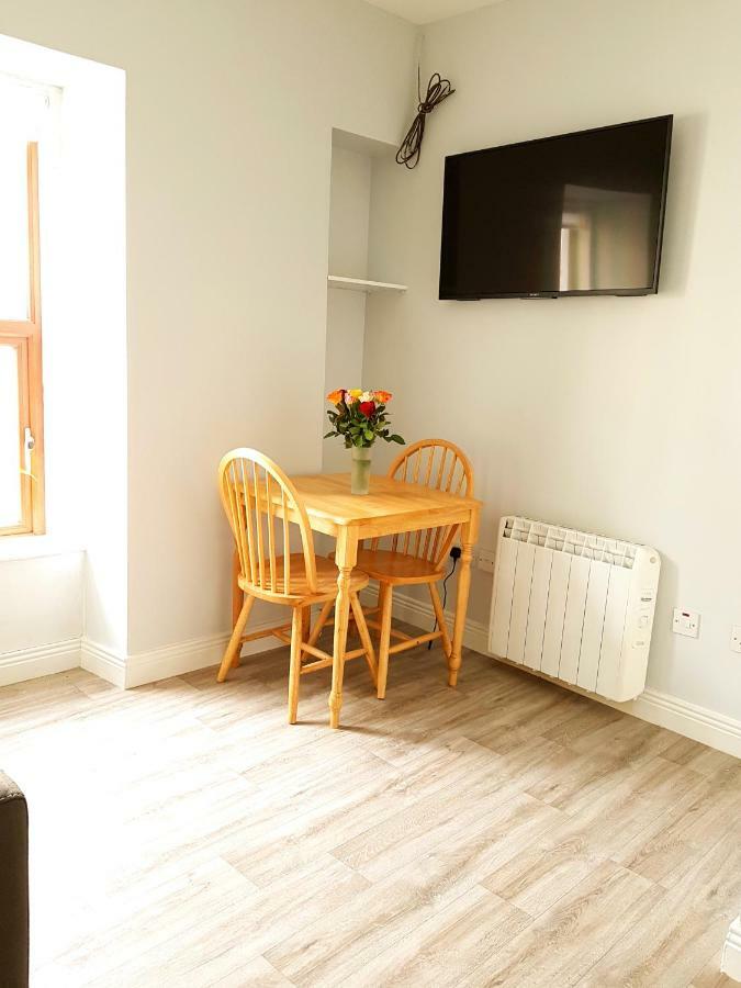 Apartament Townhouse In Centre Of Cobh Zewnętrze zdjęcie