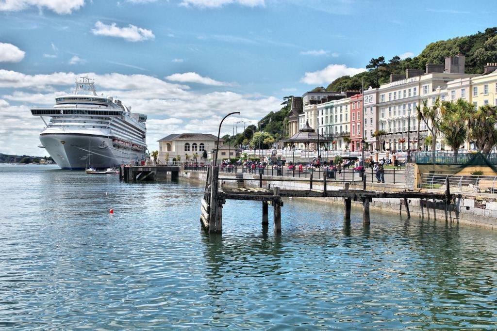 Apartament Townhouse In Centre Of Cobh Zewnętrze zdjęcie