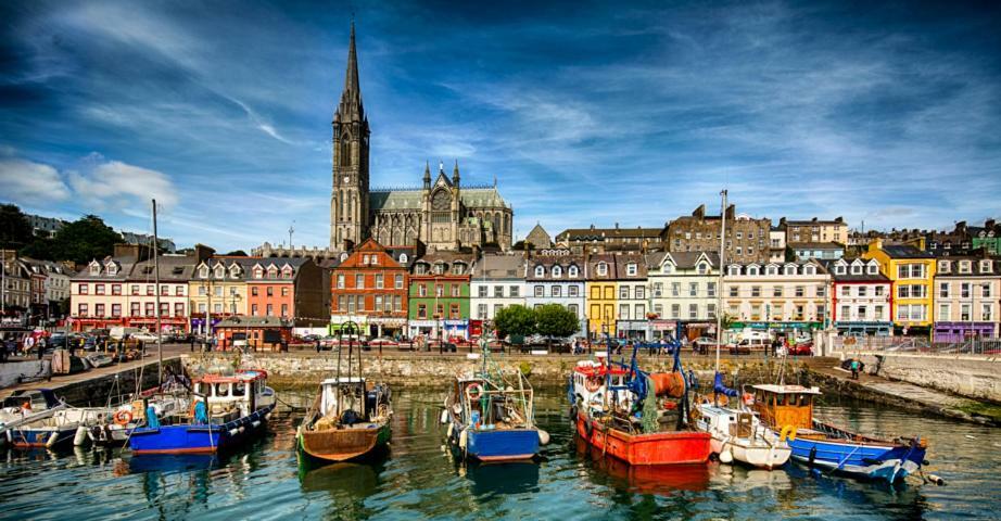 Apartament Townhouse In Centre Of Cobh Zewnętrze zdjęcie