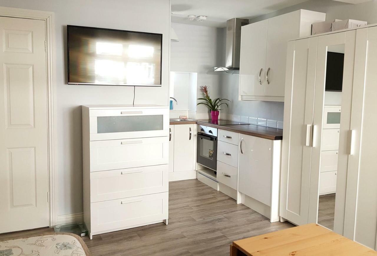 Apartament Townhouse In Centre Of Cobh Zewnętrze zdjęcie