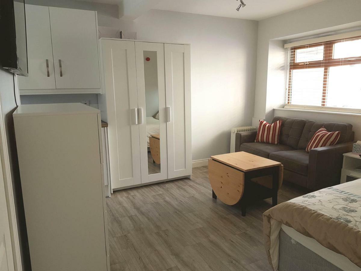 Apartament Townhouse In Centre Of Cobh Zewnętrze zdjęcie