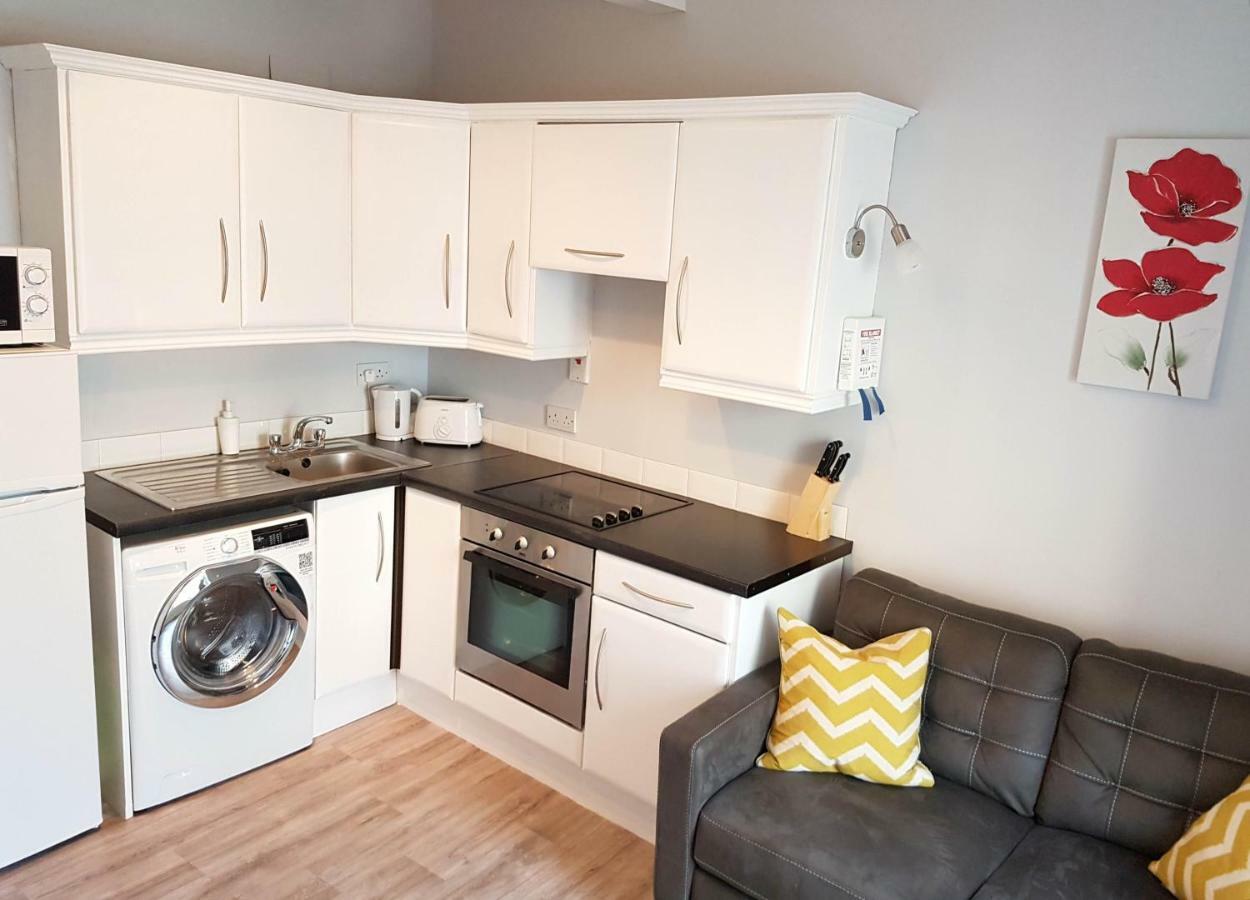 Apartament Townhouse In Centre Of Cobh Zewnętrze zdjęcie